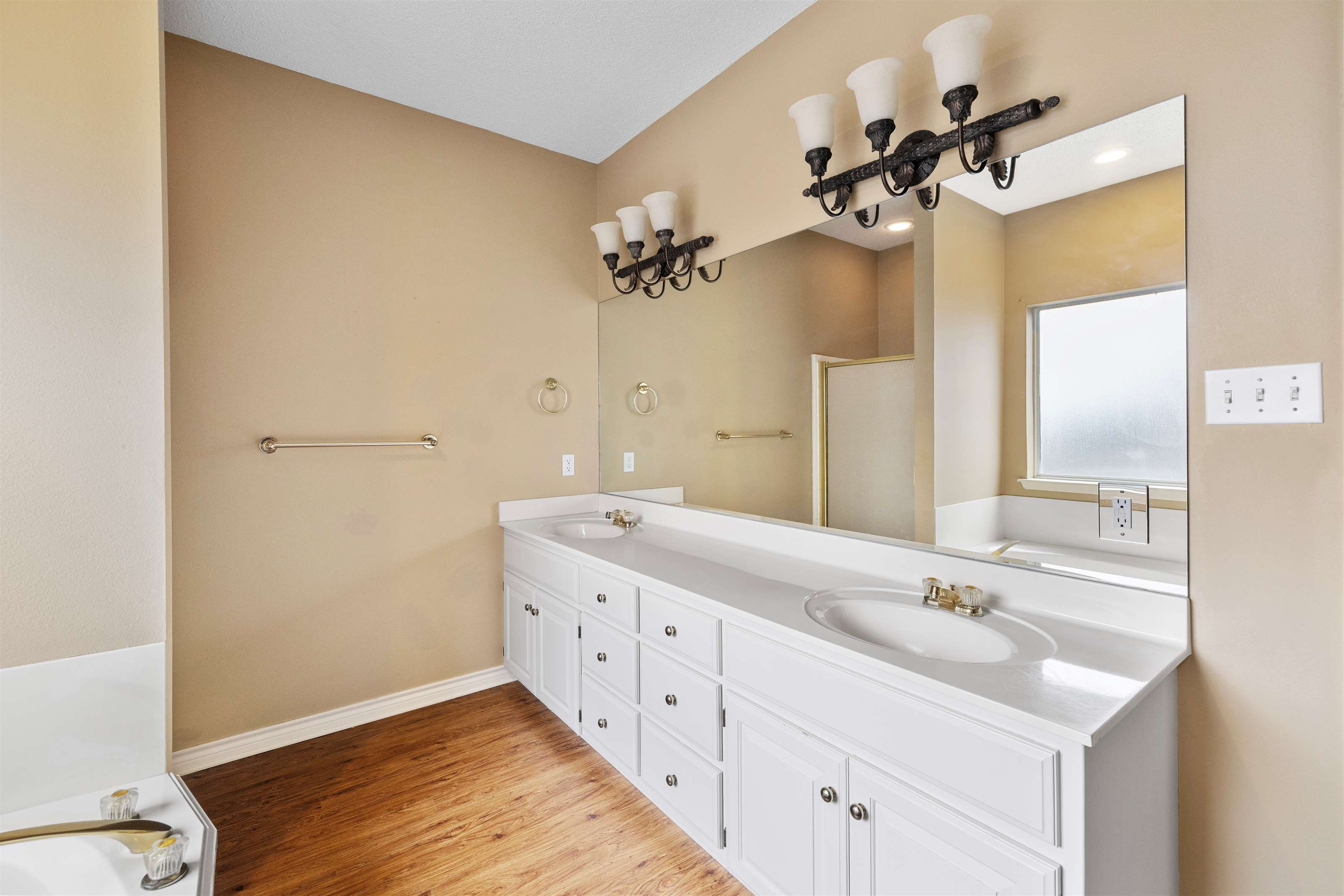 16741 Terrebonne Drive, Tyler, TX 75703