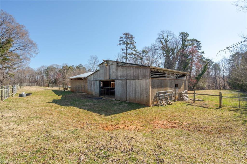 675 Inland Drive, Kernersville, NC 27284