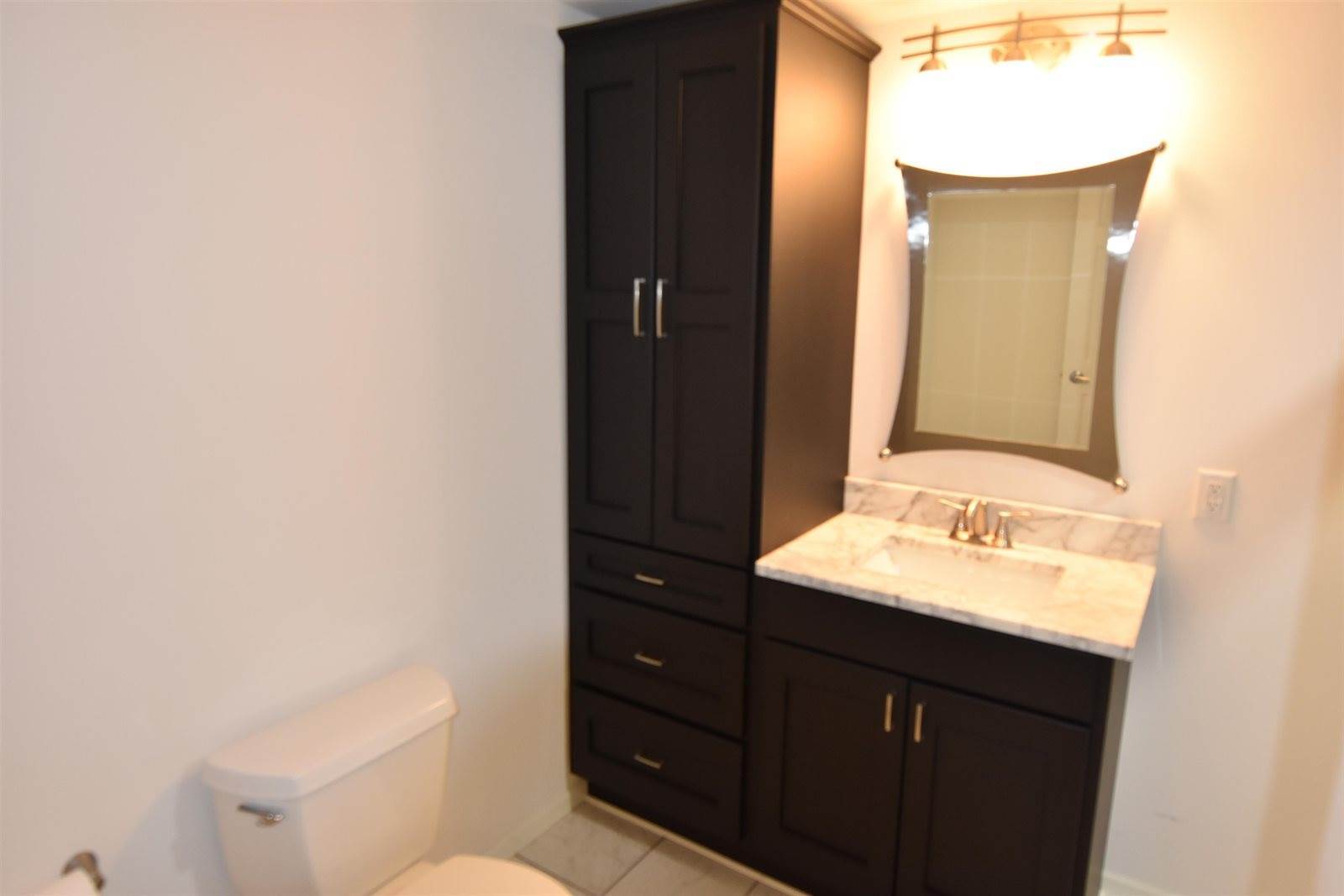 2 Littlemore, Madison, WI 53718