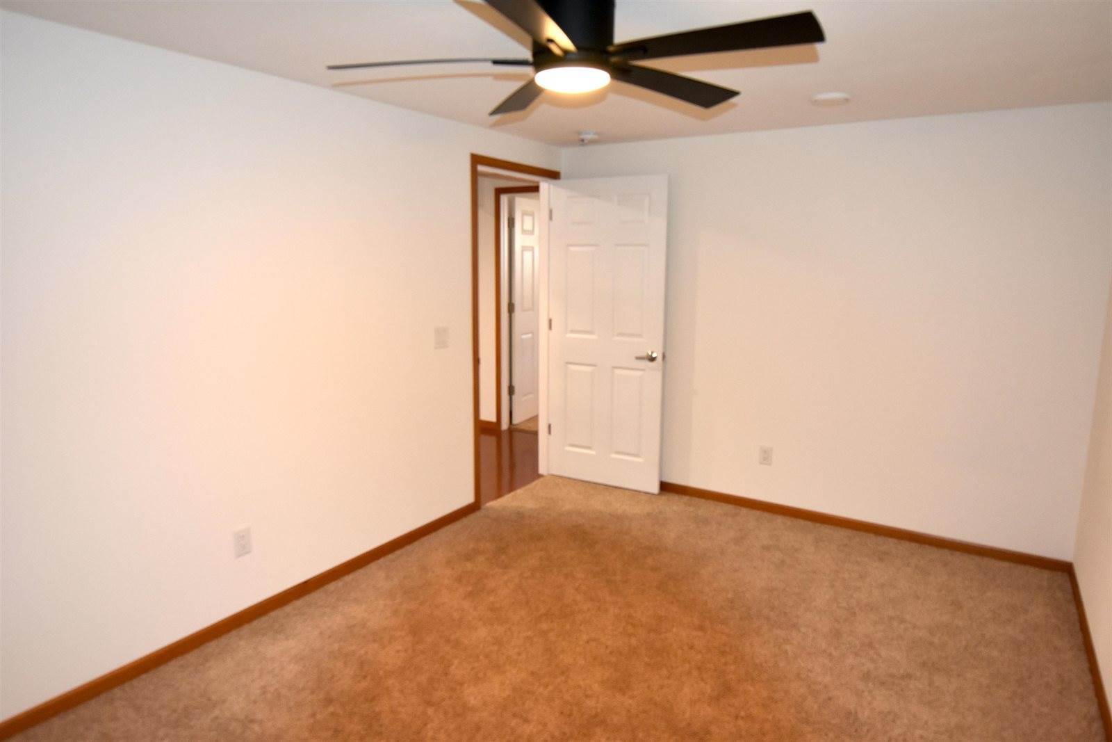 2 Littlemore, Madison, WI 53718