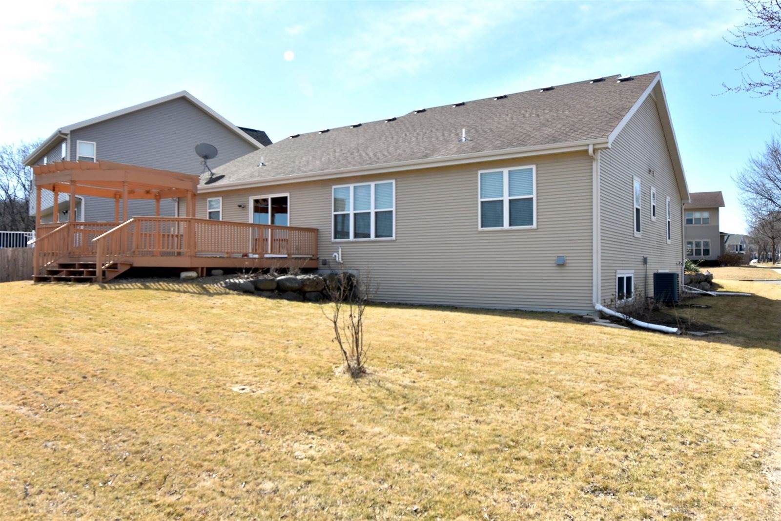 2 Littlemore, Madison, WI 53718