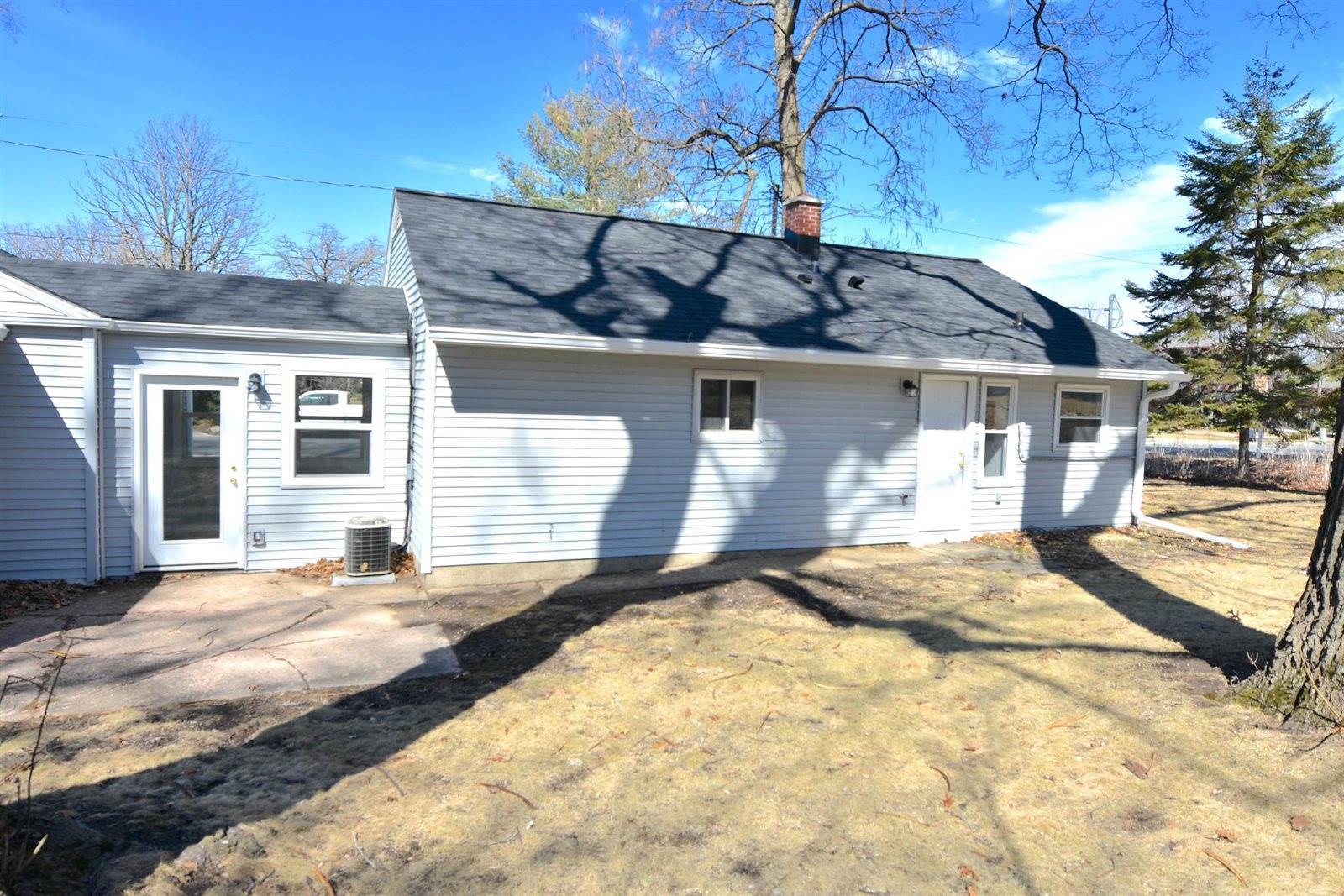 4412 Winnequah, Monona, WI 53716