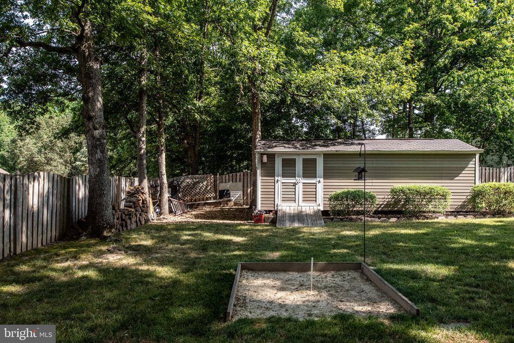 10804 Woodland Drive, Fredericksburg, VA 22407