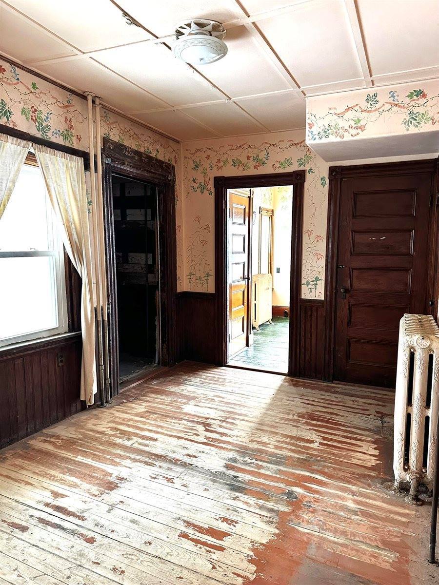 13 Maple Street, Skowhegan, ME 04976