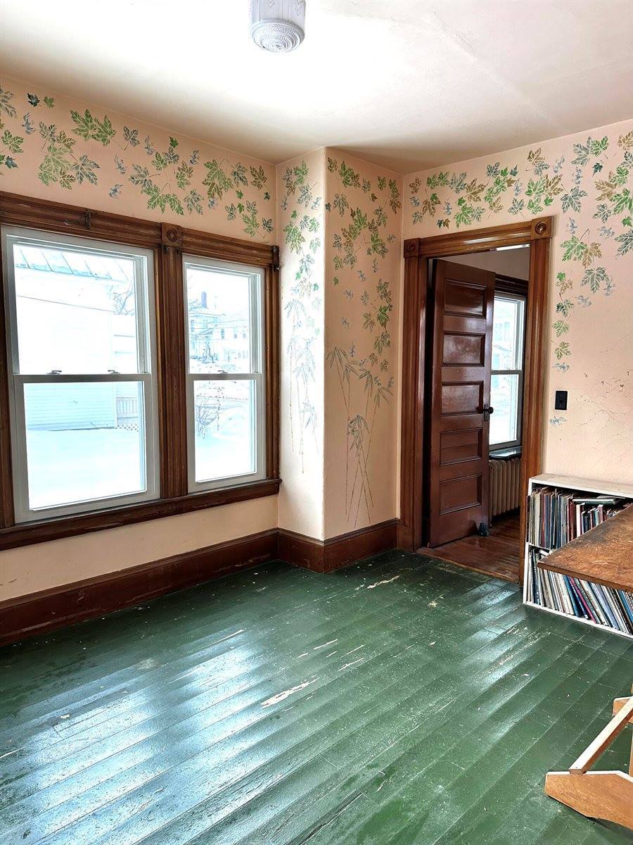 13 Maple Street, Skowhegan, ME 04976