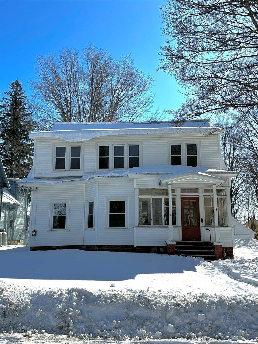 13 Maple Street, Skowhegan, ME 04976