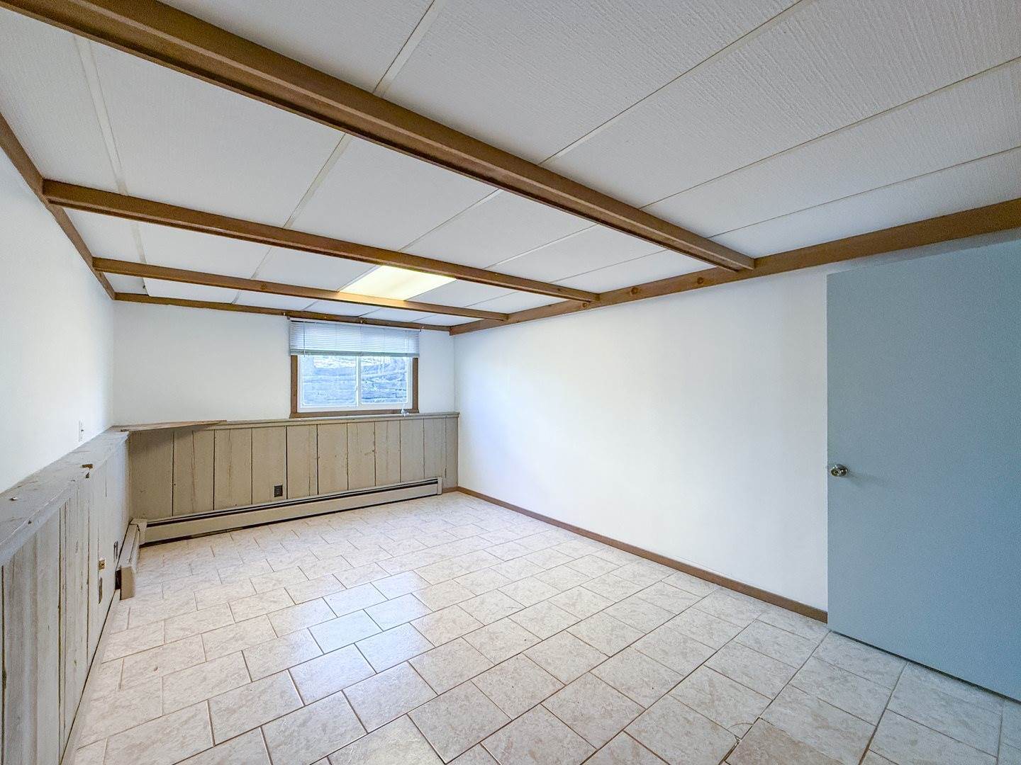 710 North Greenfield Drive, Freeport, IL 61032