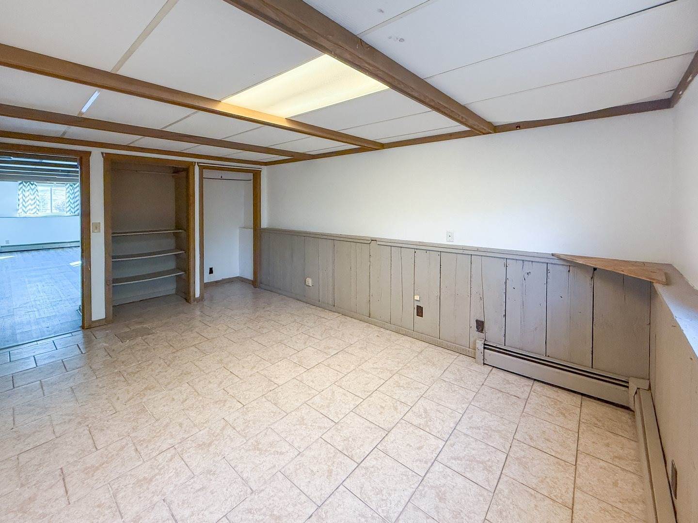 710 North Greenfield Drive, Freeport, IL 61032