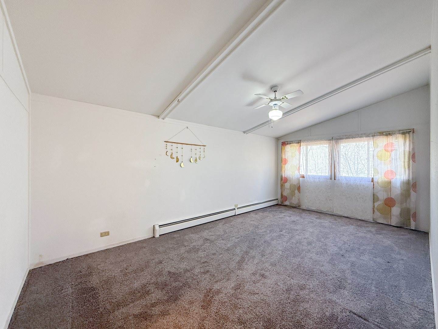 710 North Greenfield Drive, Freeport, IL 61032