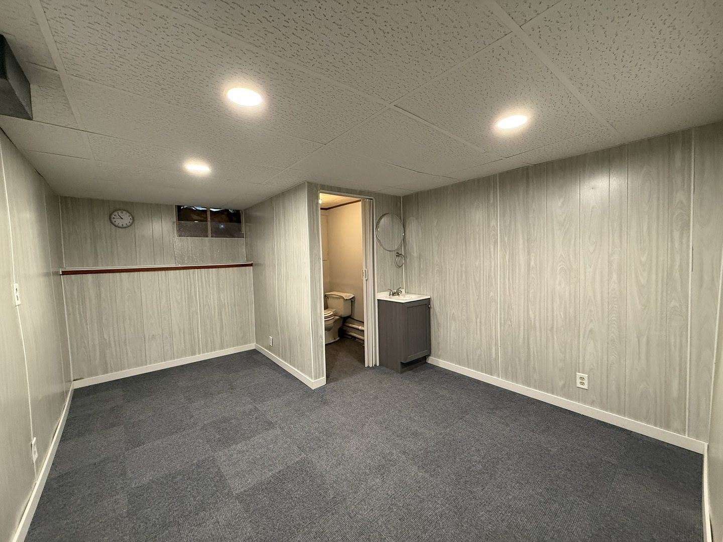 737 West Pleasant Street, Freeport, IL 61032