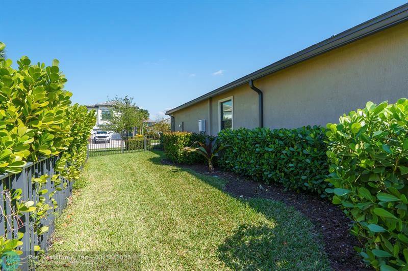 4619 Pinehurst Trail West, Oakland Park, FL 33309