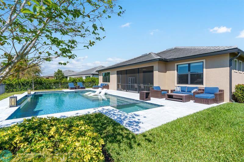 4619 Pinehurst Trail West, Oakland Park, FL 33309