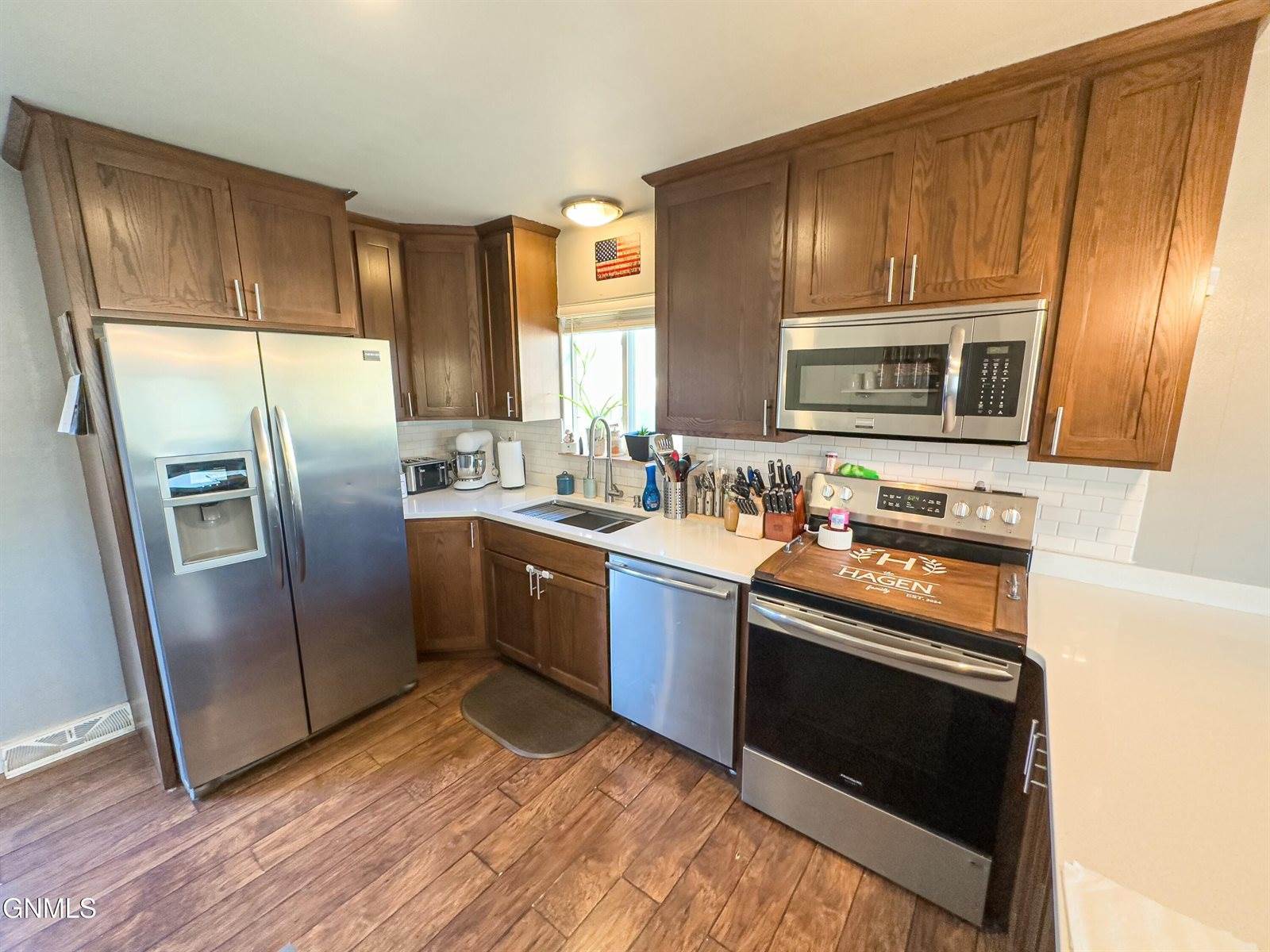 616 18th Street West, Williston, ND 58801