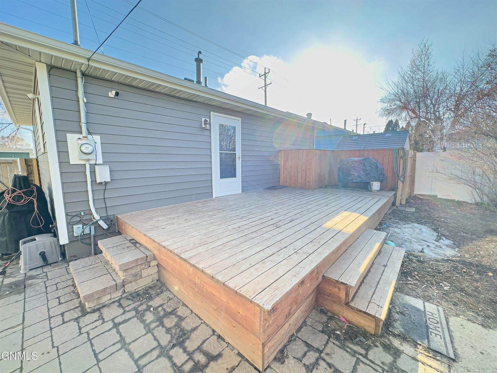 616 18th Street West, Williston, ND 58801