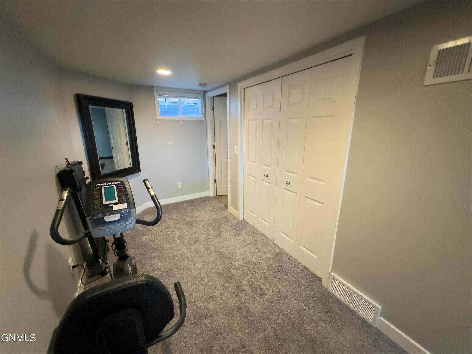 616 18th Street West, Williston, ND 58801