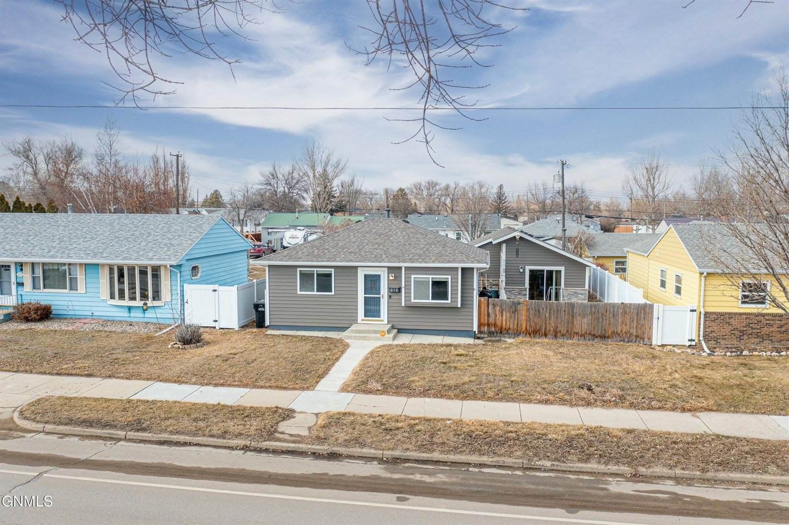 616 18th Street West, Williston, ND 58801