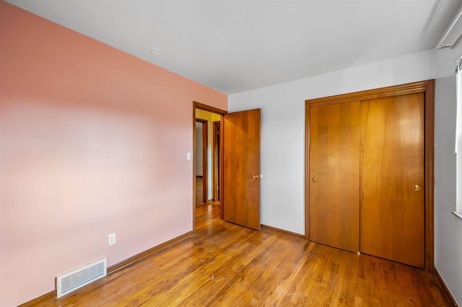 32 Coventry Road, Delaware, OH 43015