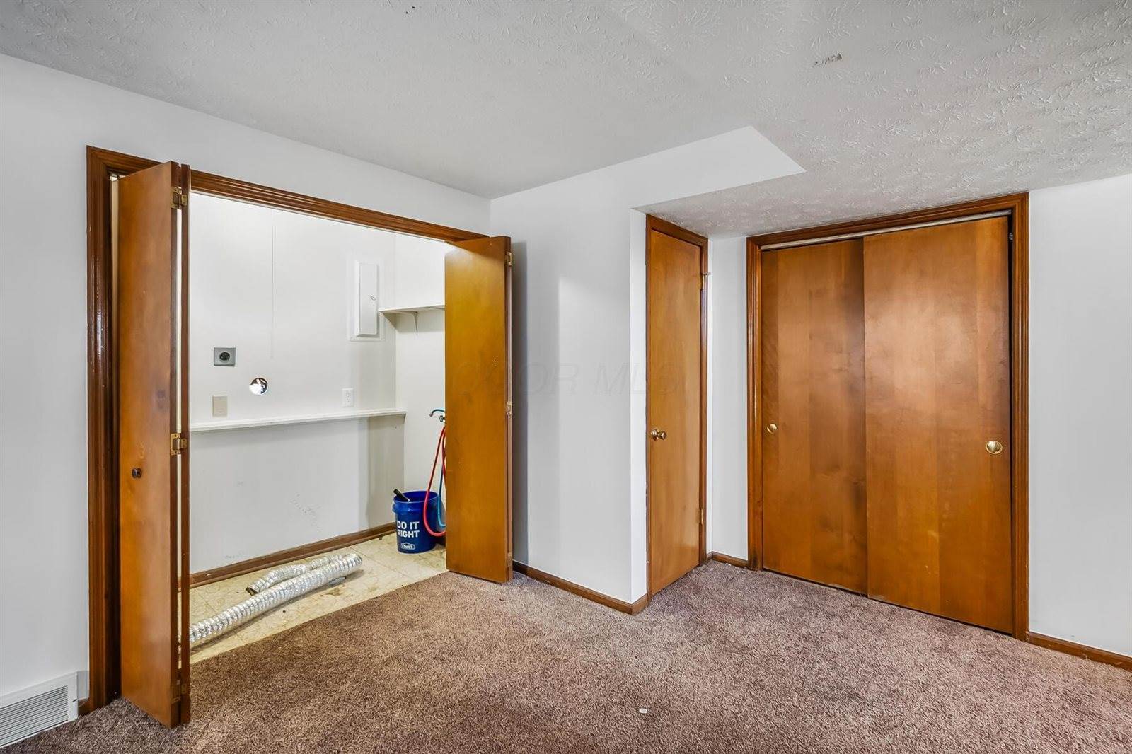 32 Coventry Road, Delaware, OH 43015