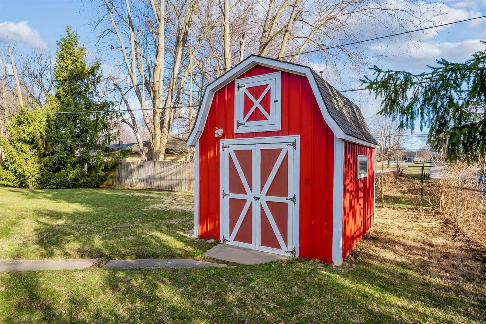 32 Coventry Road, Delaware, OH 43015