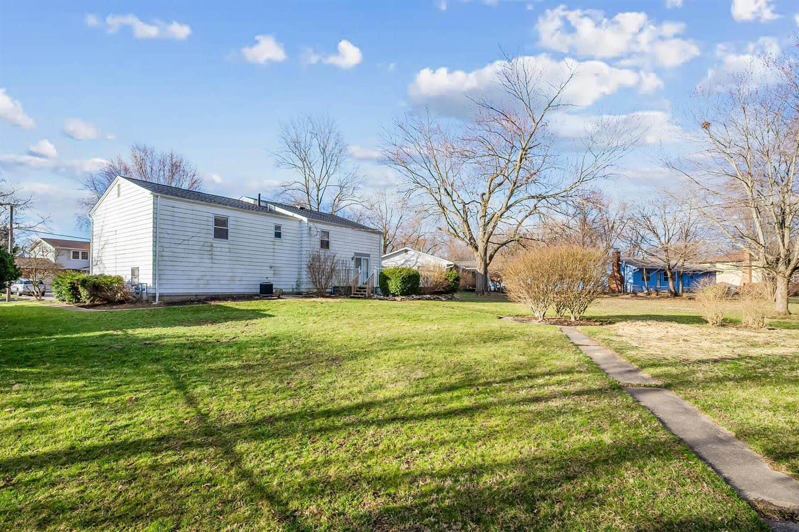 32 Coventry Road, Delaware, OH 43015