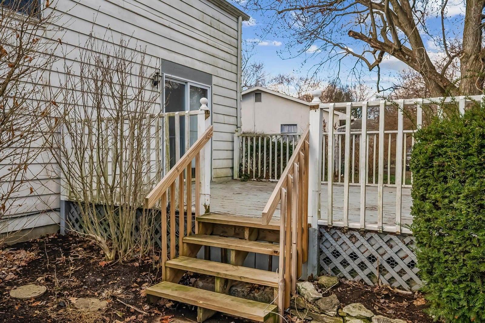 32 Coventry Road, Delaware, OH 43015