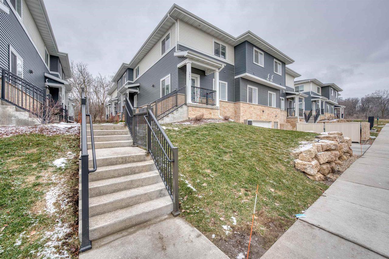 1945 N Windsor Avenue, Cottage Grove, WI 53527
