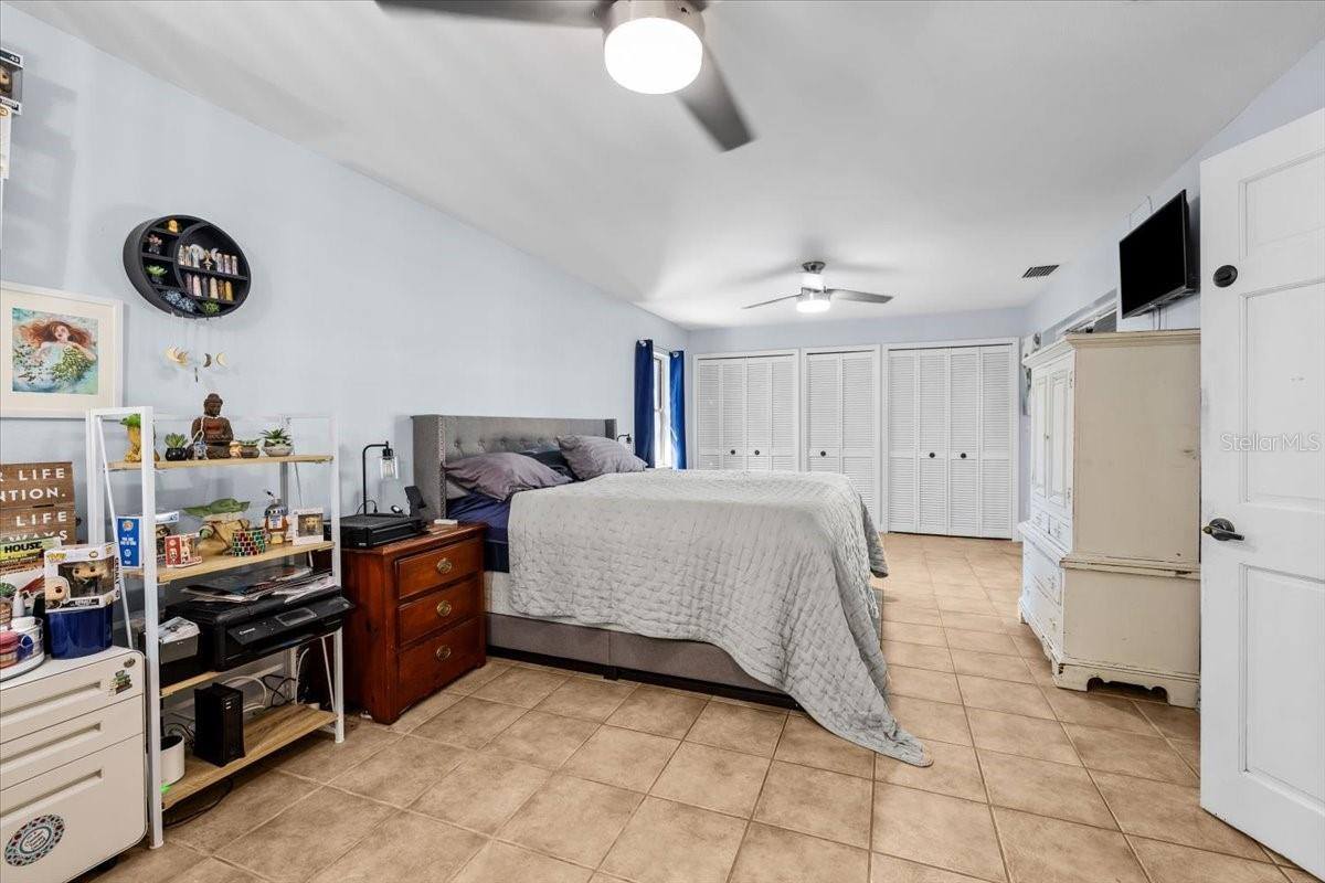 11950 117TH Street, Seminole, FL 33778