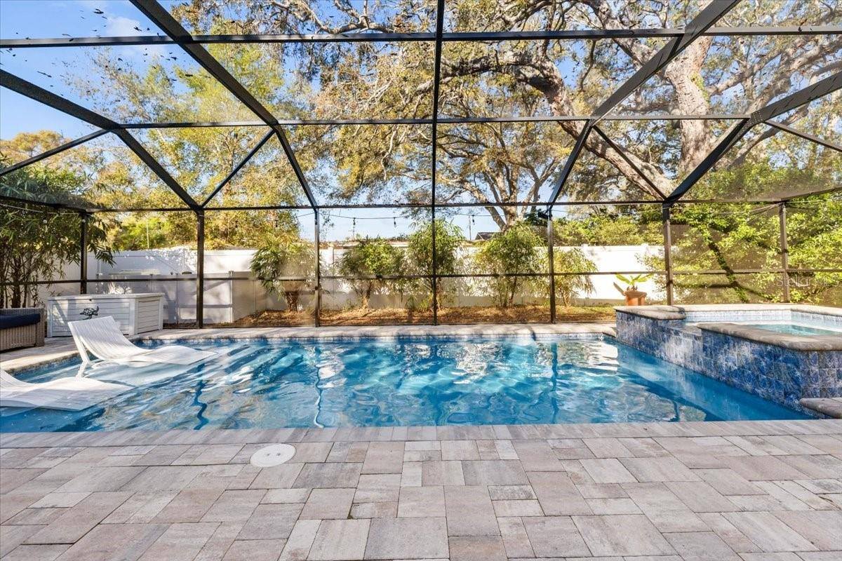 11950 117TH Street, Seminole, FL 33778