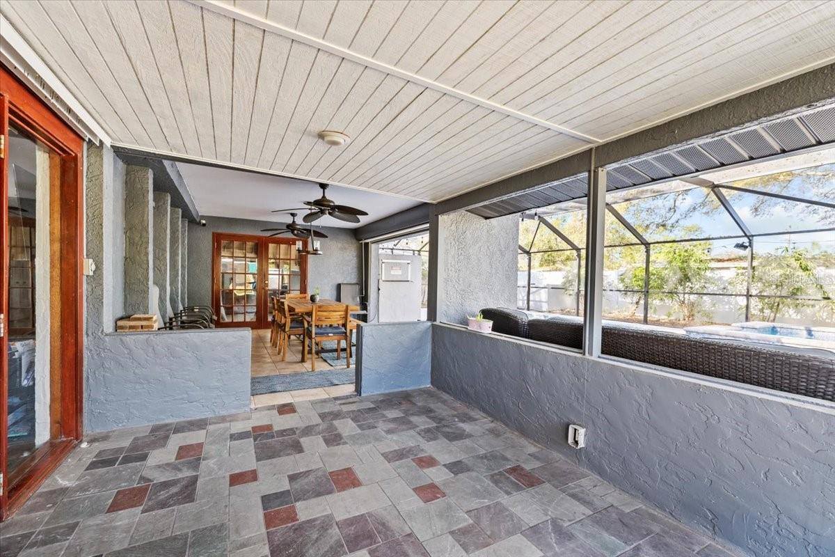 11950 117TH Street, Seminole, FL 33778