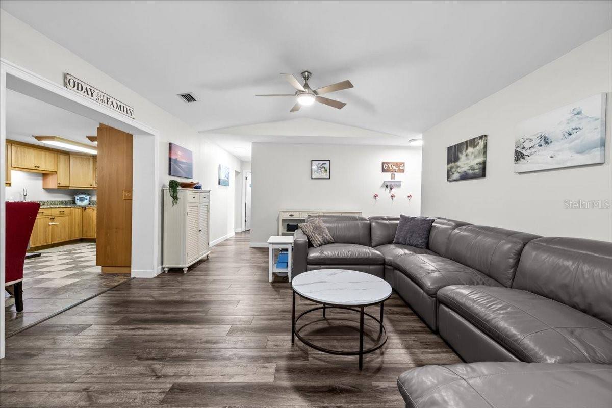 11950 117TH Street, Seminole, FL 33778