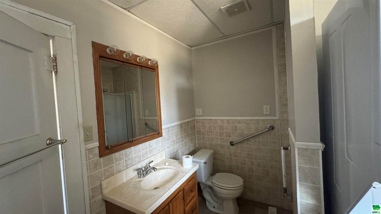 1661 Hancock Ave, Moville, IA 51039
