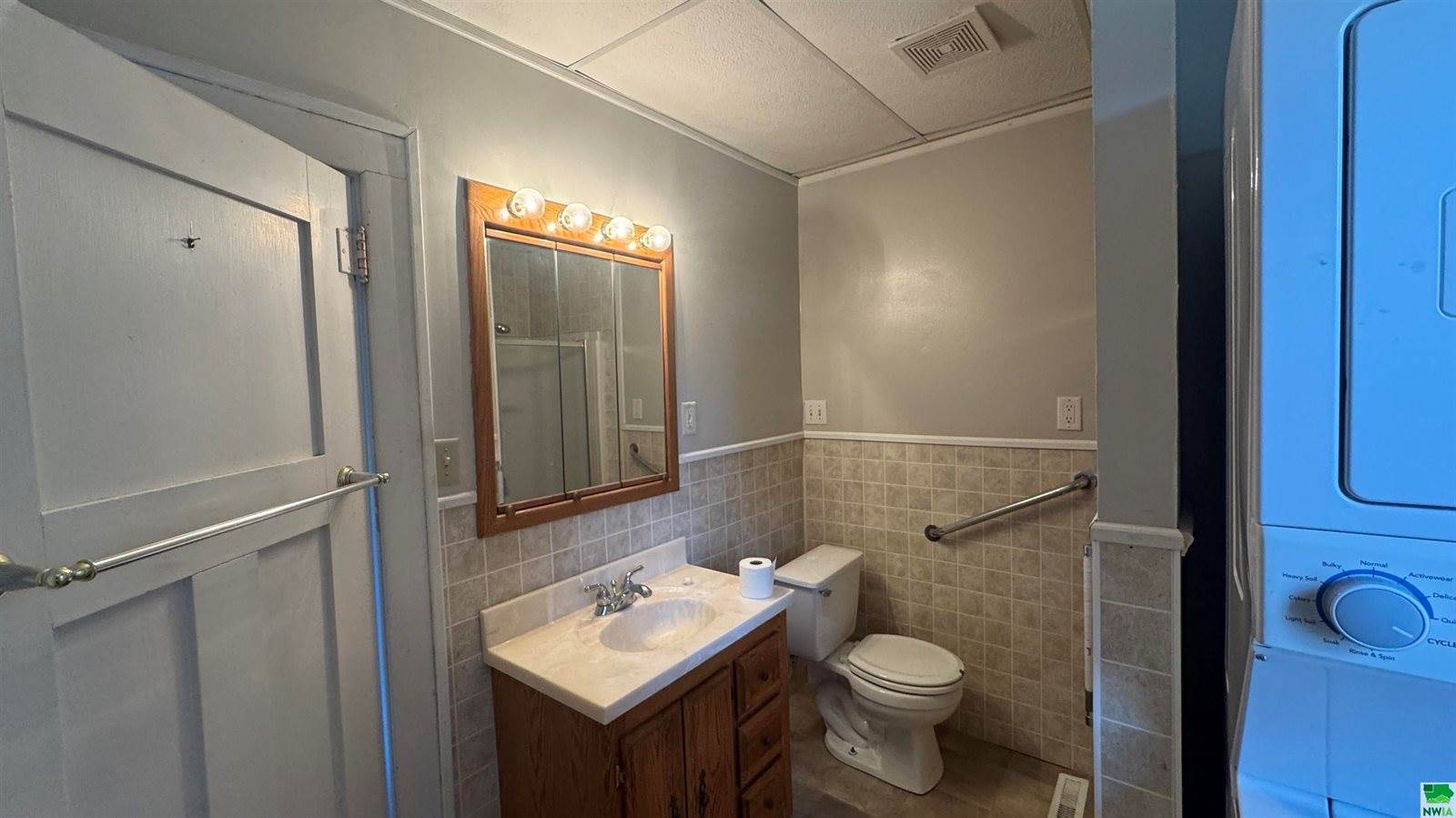 1661 Hancock Ave, Moville, IA 51039