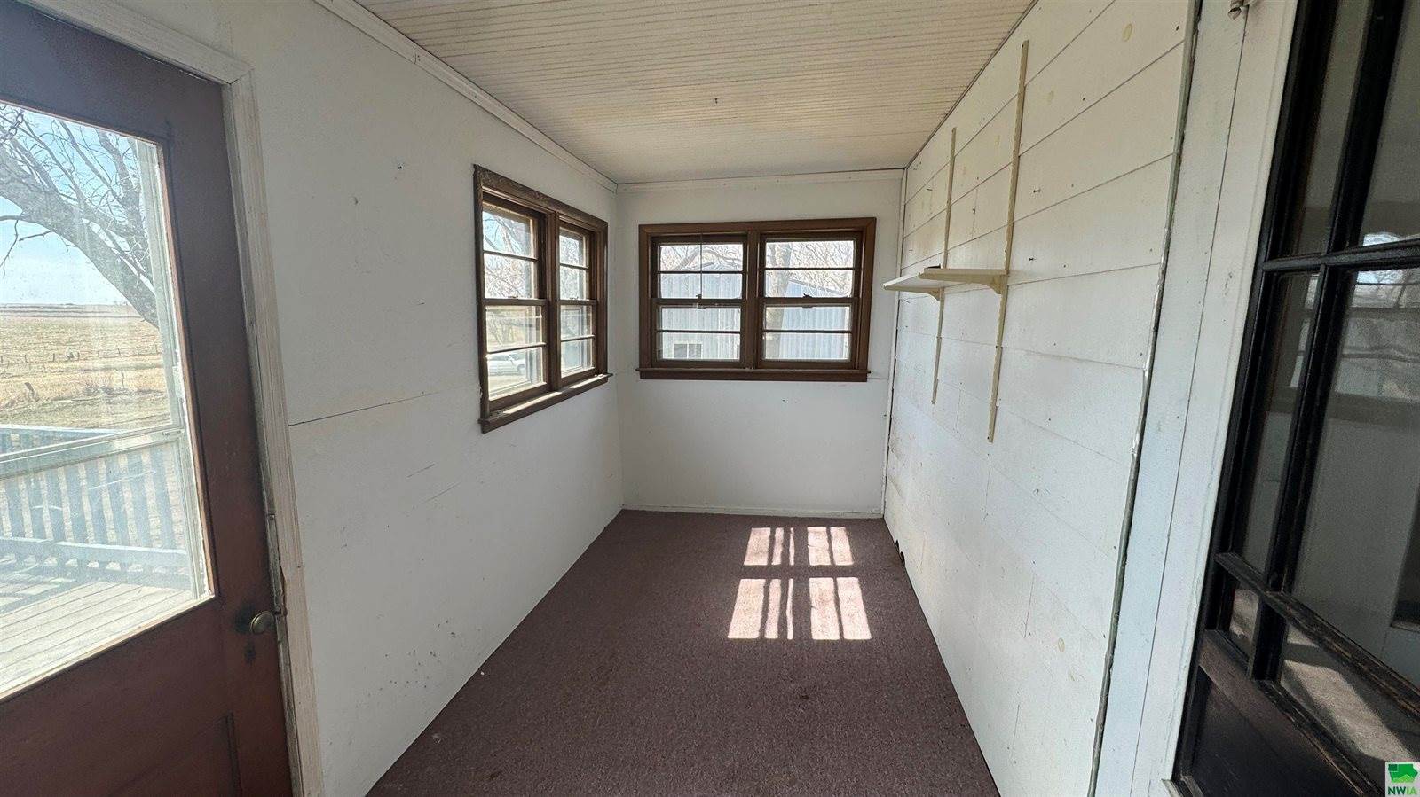 1661 Hancock Ave, Moville, IA 51039