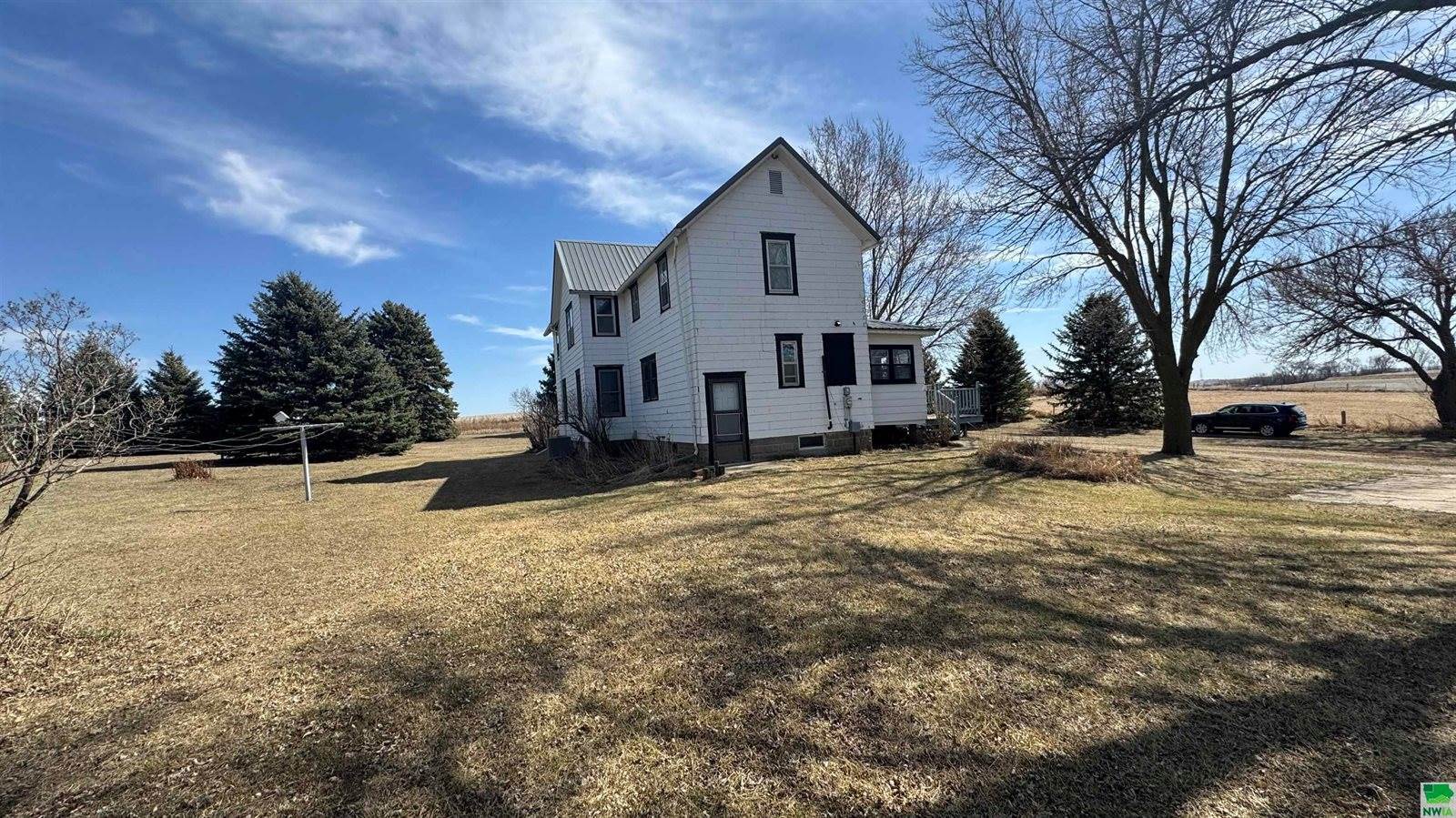1661 Hancock Ave, Moville, IA 51039