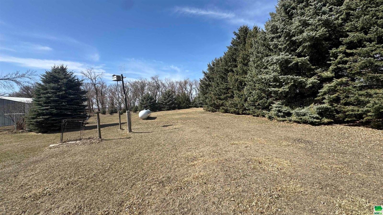 1661 Hancock Ave, Moville, IA 51039