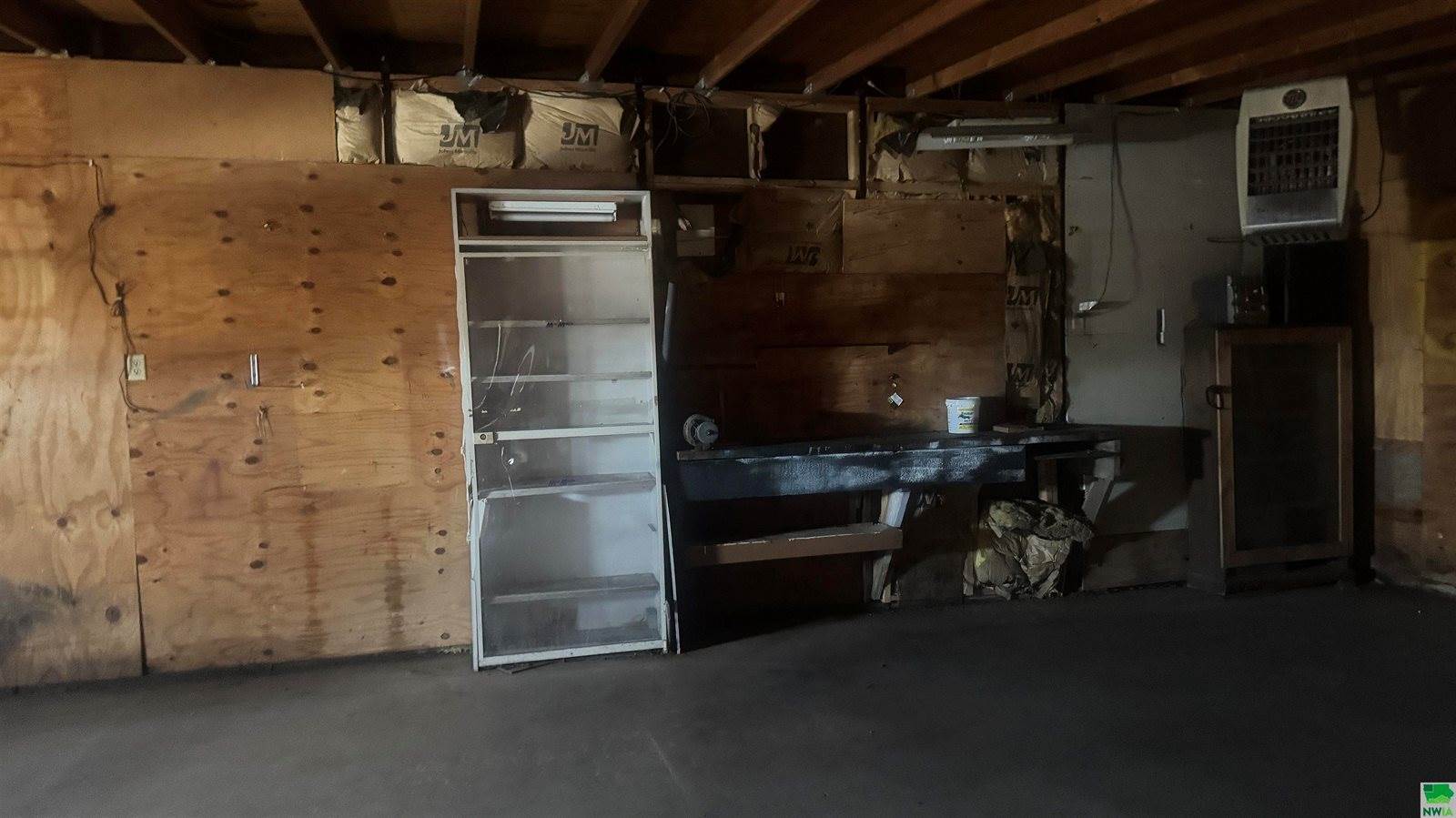 1661 Hancock Ave, Moville, IA 51039