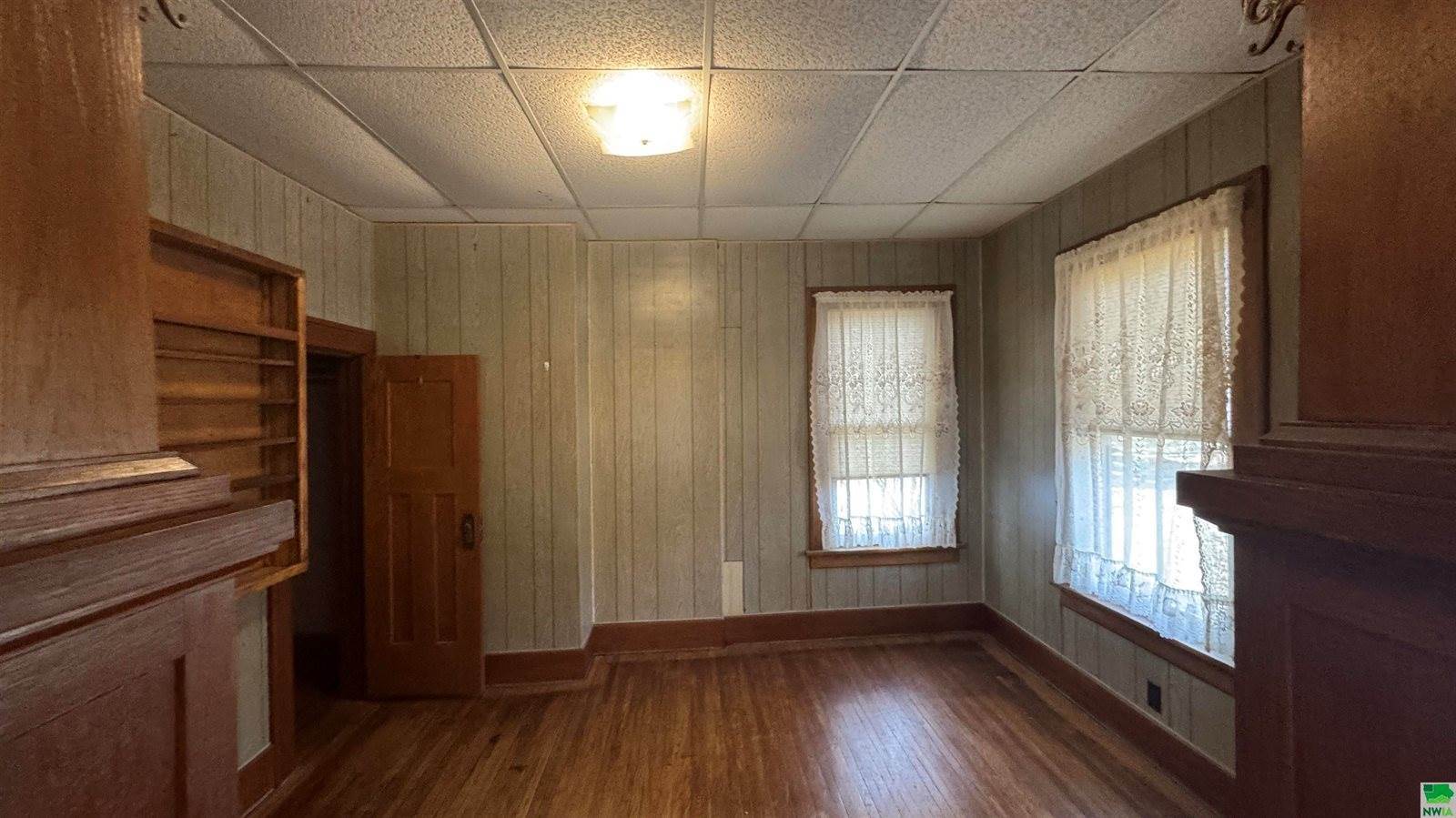 1661 Hancock Ave, Moville, IA 51039