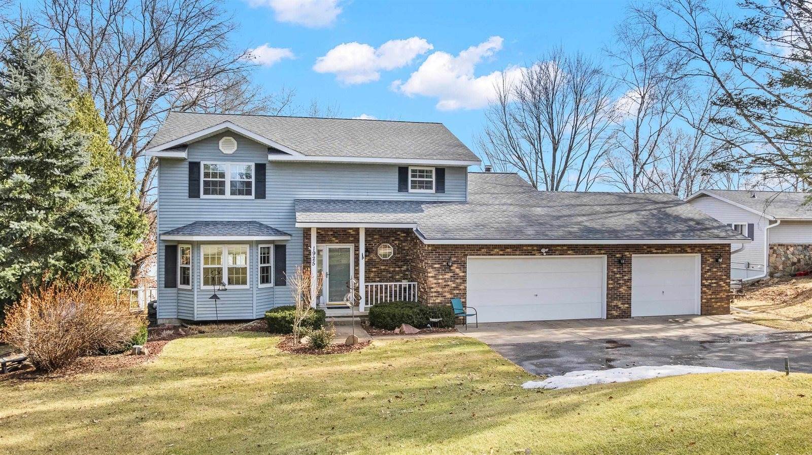 1925 Second Lake Drive, Junction City, WI 54443