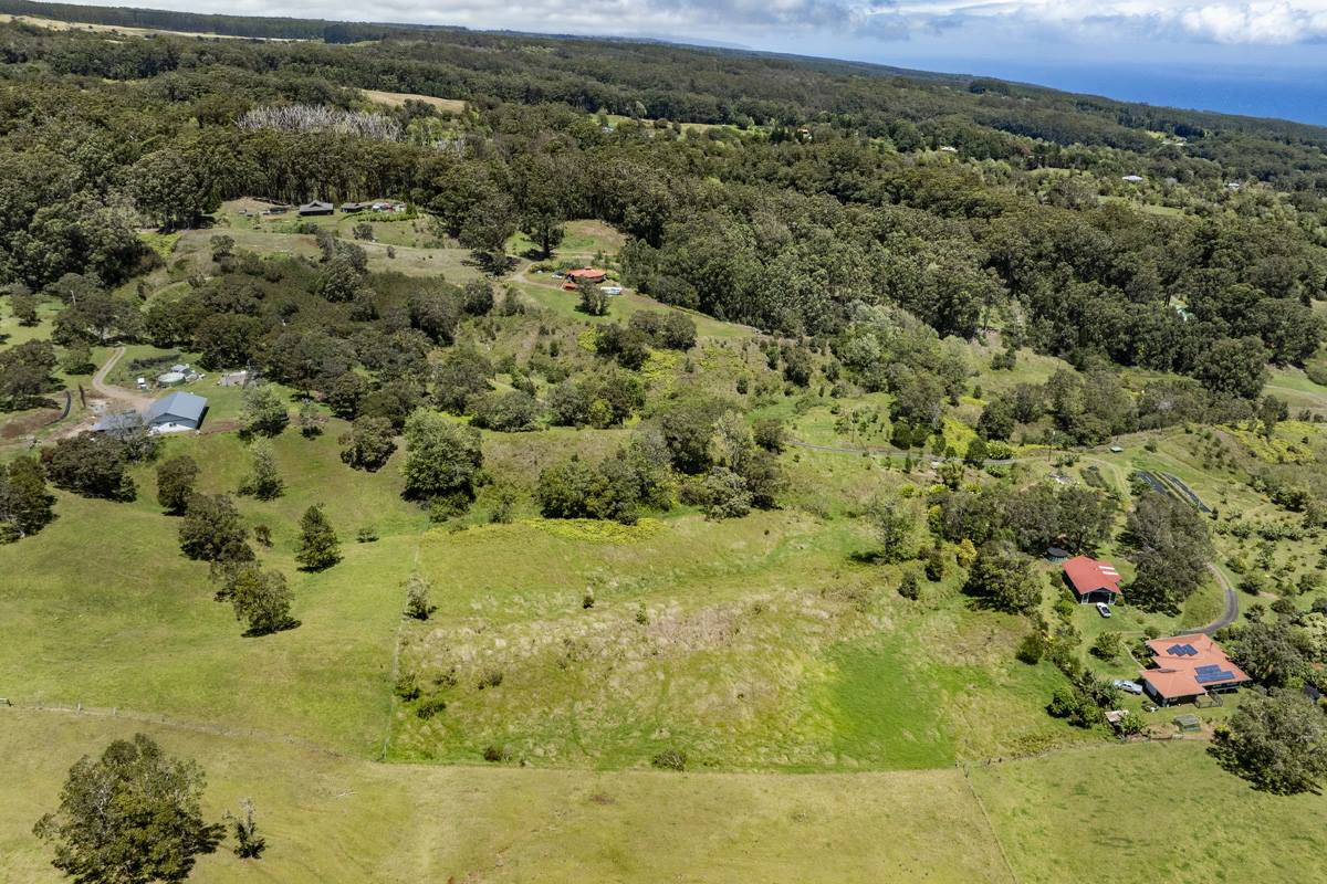 44-3791 Kukuipapa Rd, Honokaa, HI 96727