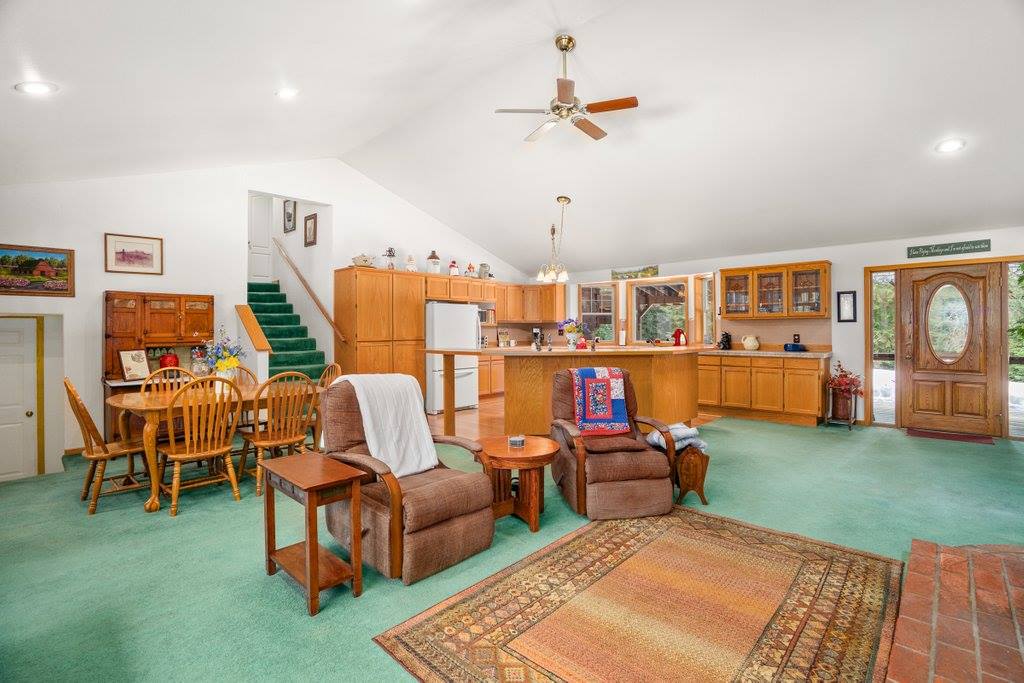 5312 Colburn Culver Rd, Sandpoint, ID 83864