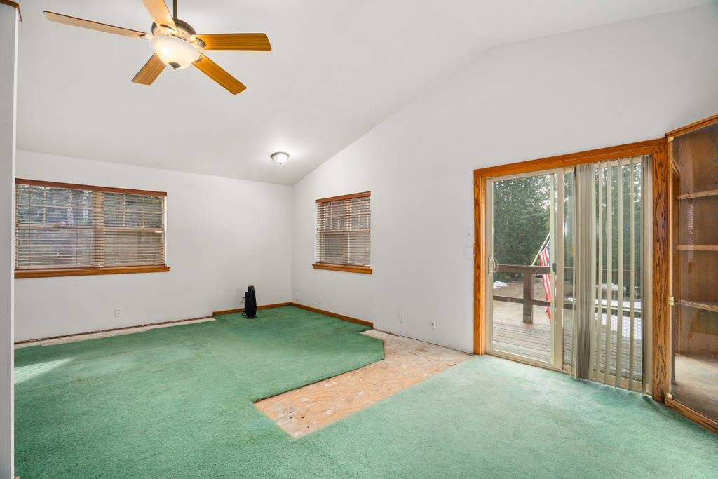 5312 Colburn Culver Rd, Sandpoint, ID 83864