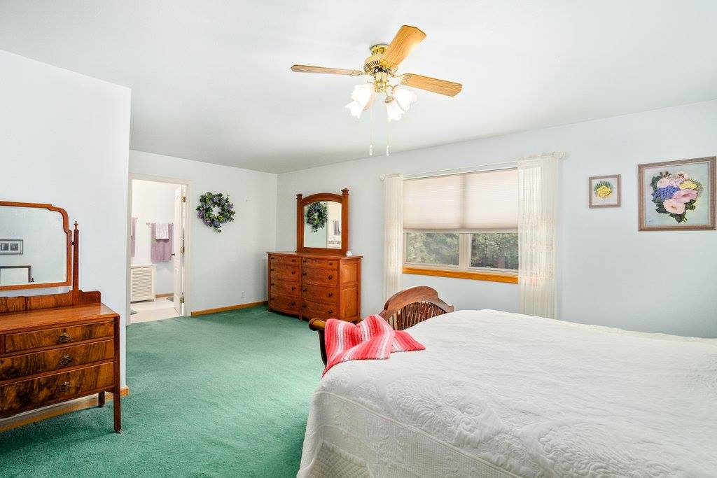 5312 Colburn Culver Rd, Sandpoint, ID 83864