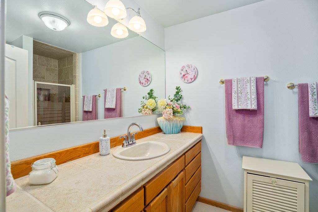 5312 Colburn Culver Rd, Sandpoint, ID 83864