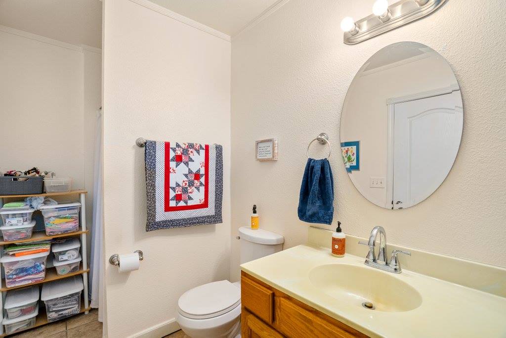 5312 Colburn Culver Rd, Sandpoint, ID 83864