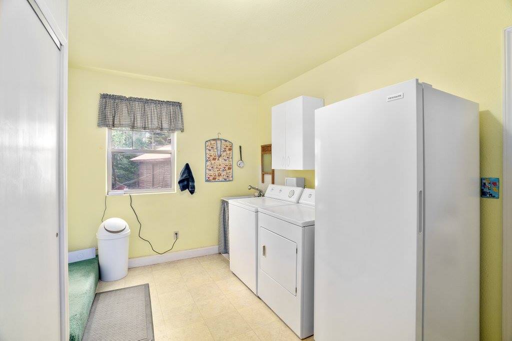 5312 Colburn Culver Rd, Sandpoint, ID 83864