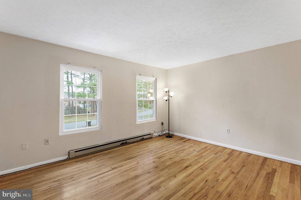 228 Carroll Drive, Stephens City, VA 22655