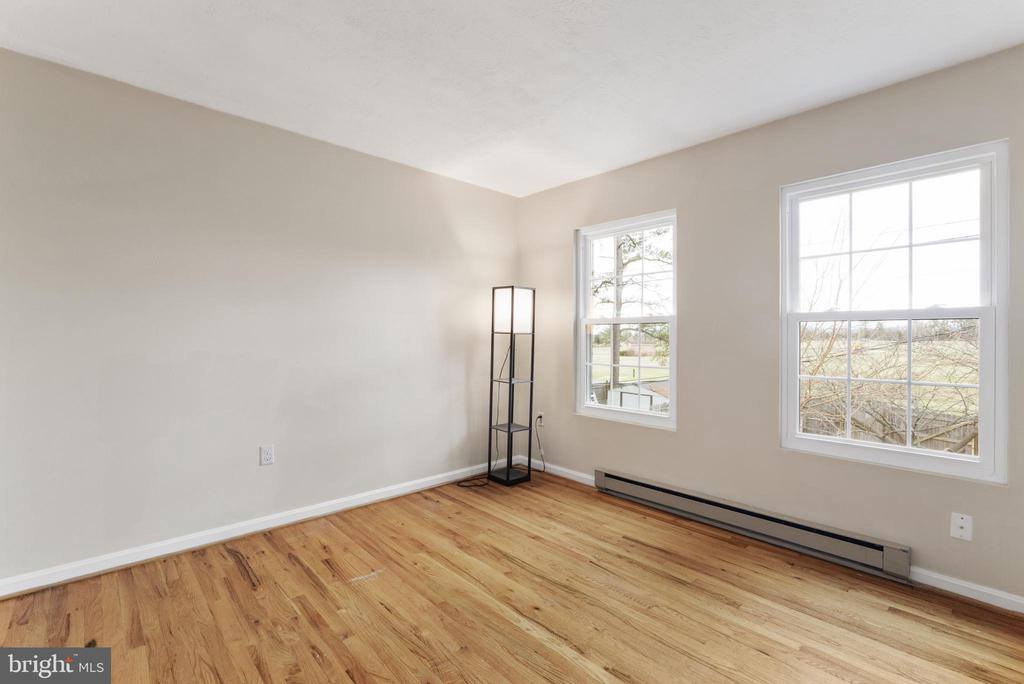 228 Carroll Drive, Stephens City, VA 22655