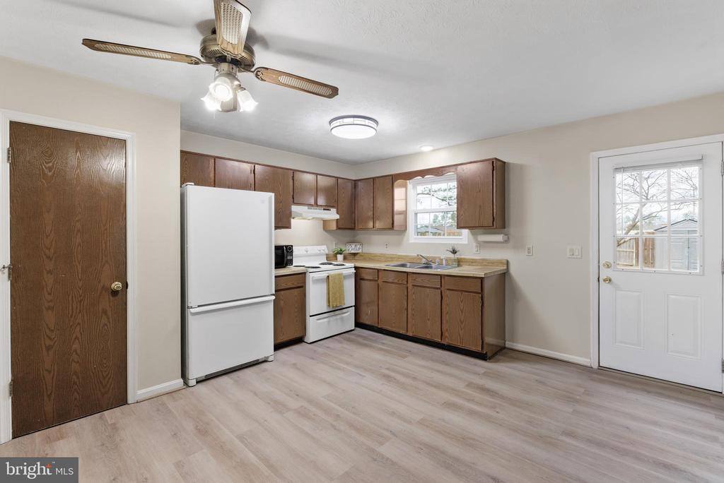 228 Carroll Drive, Stephens City, VA 22655