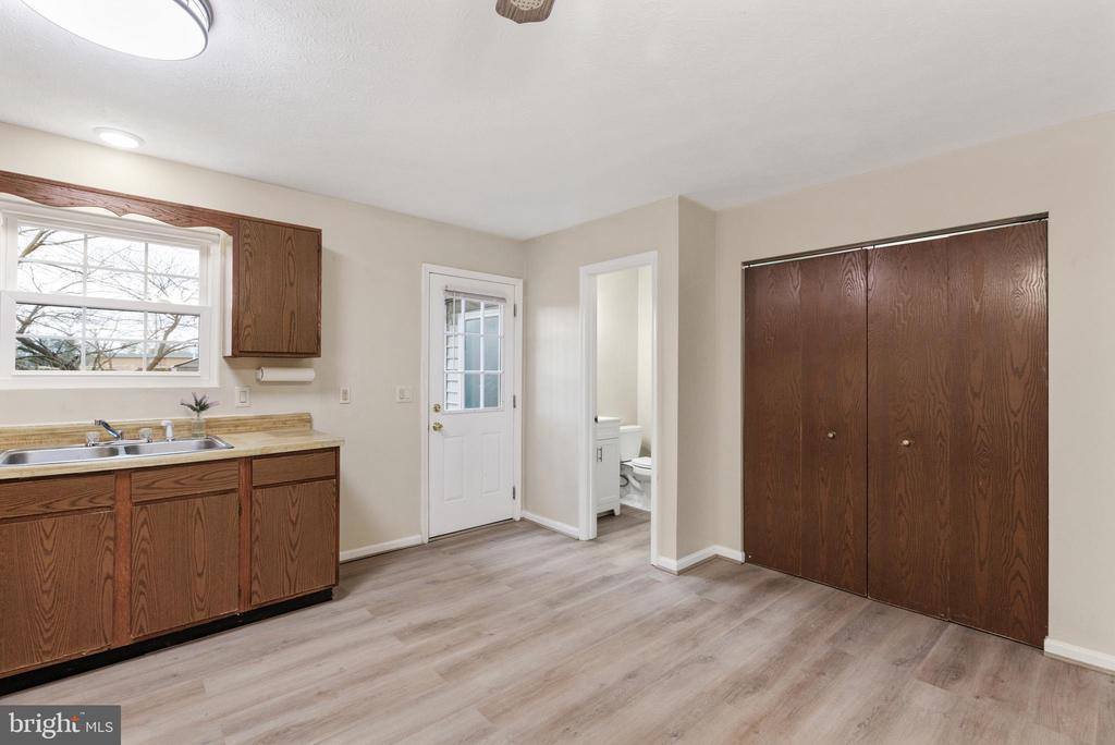 228 Carroll Drive, Stephens City, VA 22655