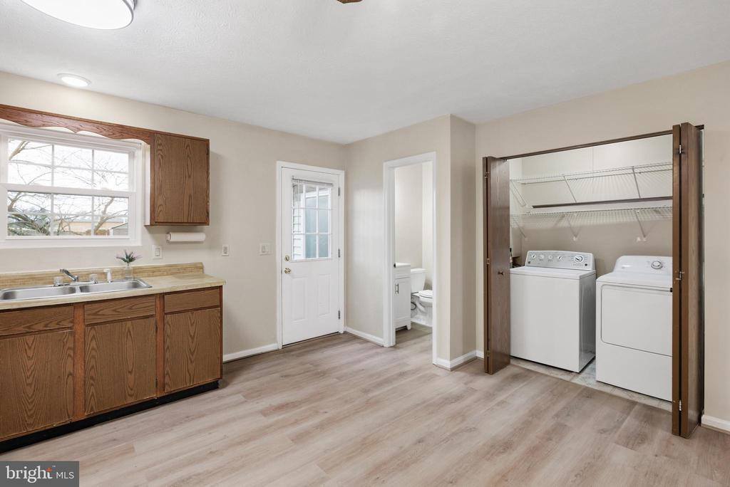 228 Carroll Drive, Stephens City, VA 22655